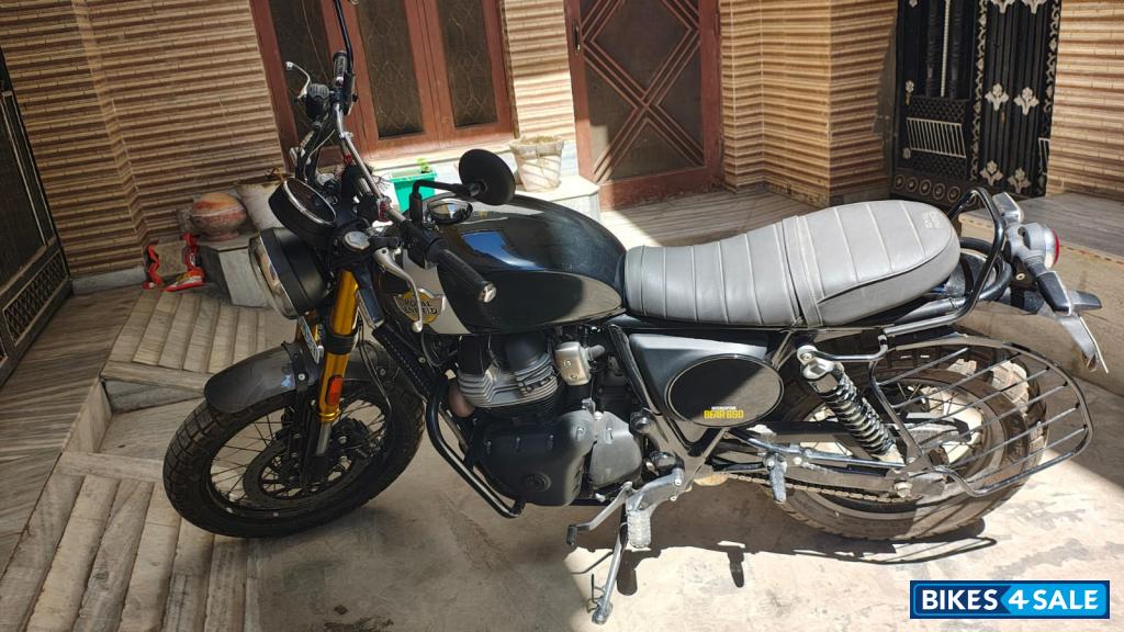 Golden Shadow Royal Enfield Bear 650 Golden Shadow Royal Enfield Bear 650