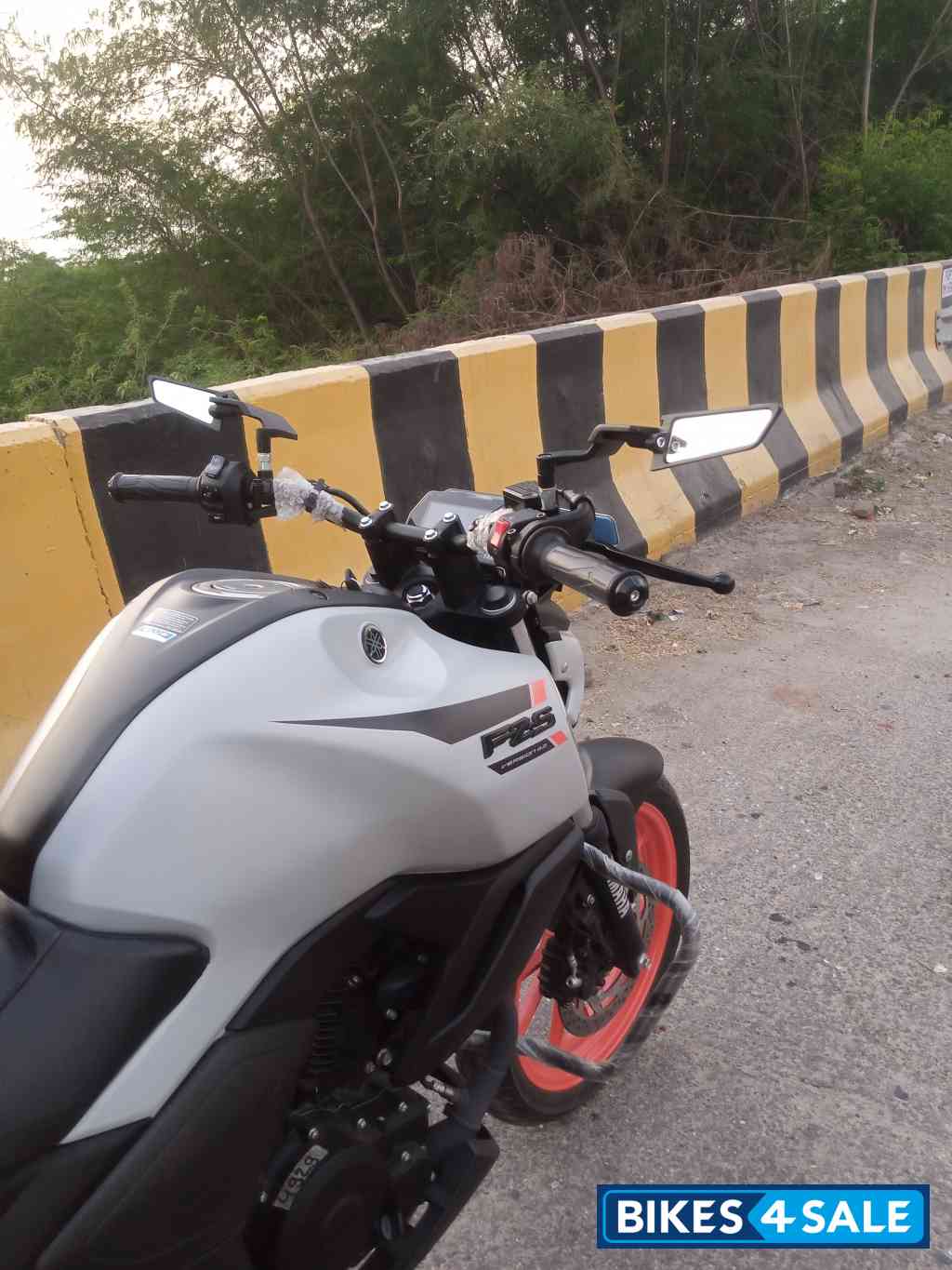 Ice Fluo Vermillion Yamaha FZ-S FI Ver 4.0 DLX