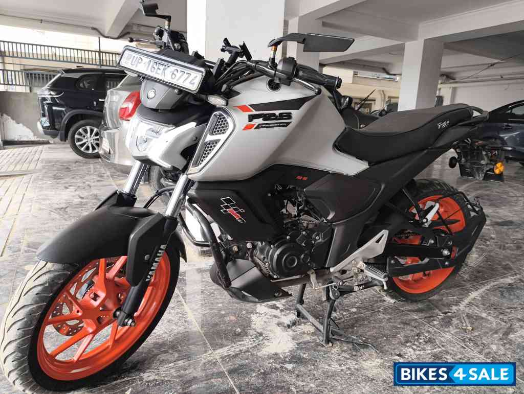 Ice Fluo Vermillion Yamaha FZ-S FI Ver 4.0 DLX