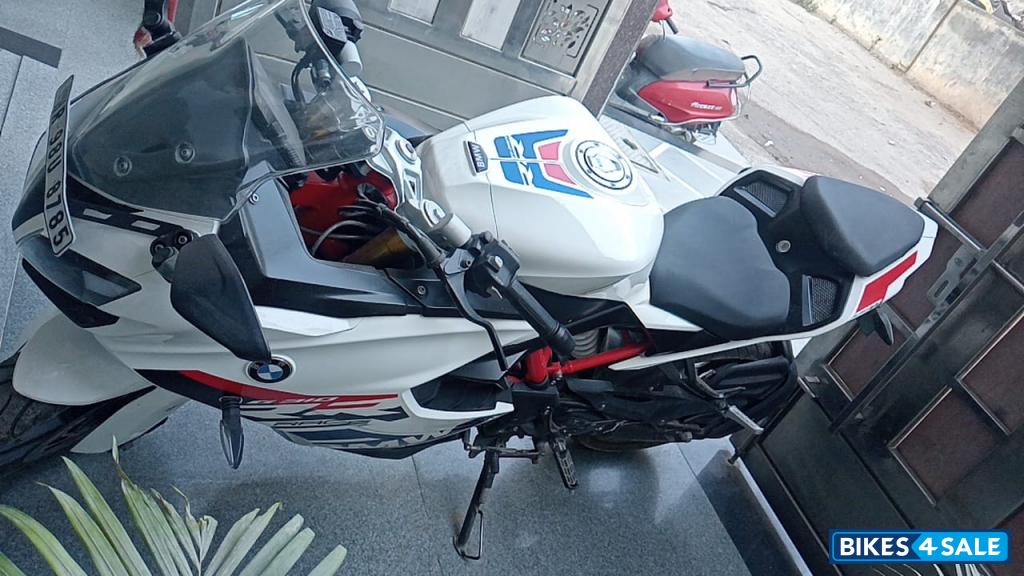 White BMW G 310 RR