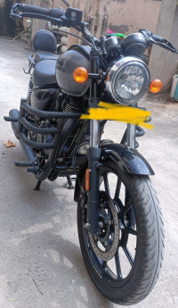 Royal Enfield Meteor 350 Fireball