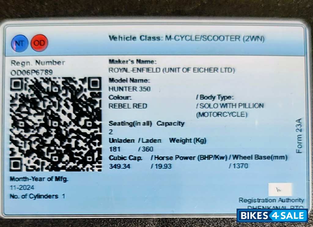 Red Royal Enfield Hunter 350 2025