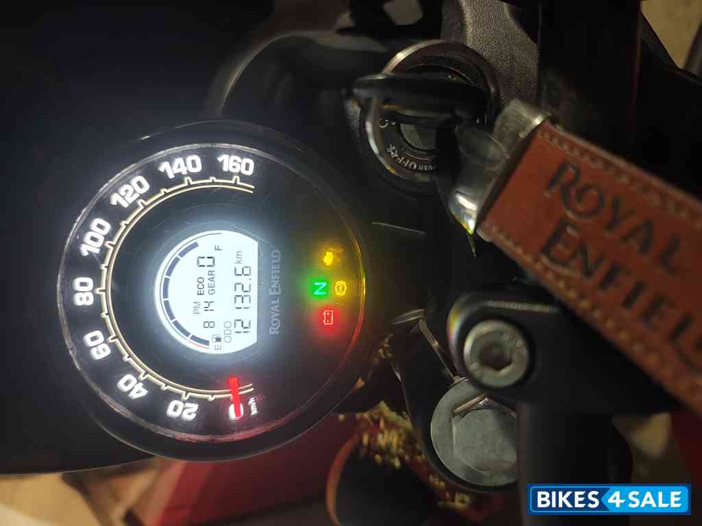 Red Royal Enfield Hunter 350 2025