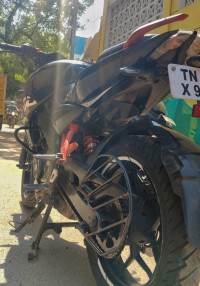 Black Bajaj Pulsar NS200