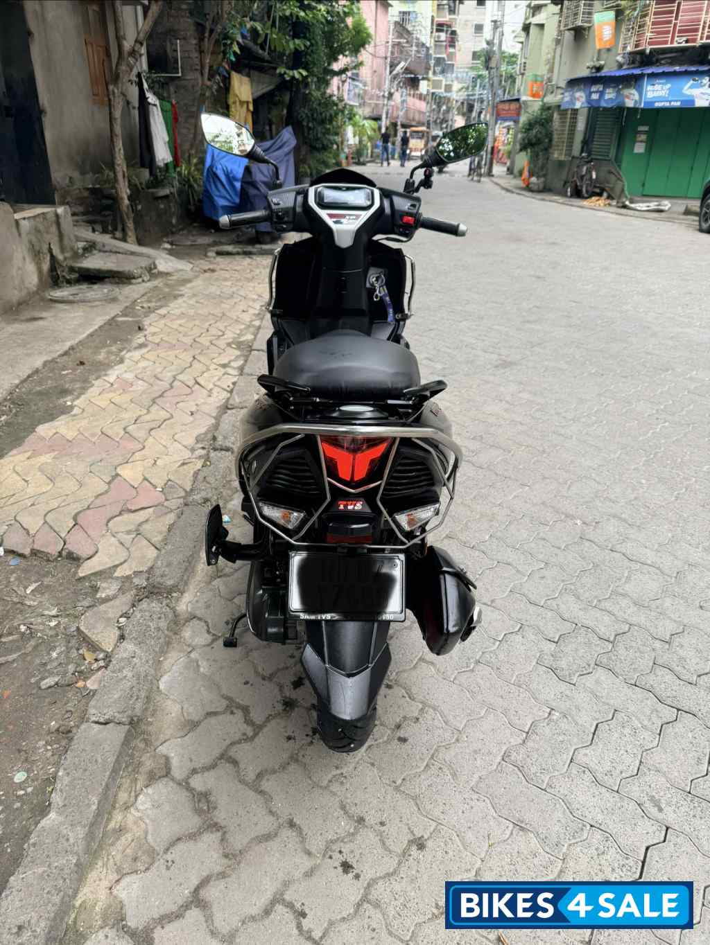 Black TVS NTORQ 125 Race XP Black TVS NTORQ 125 Race XP