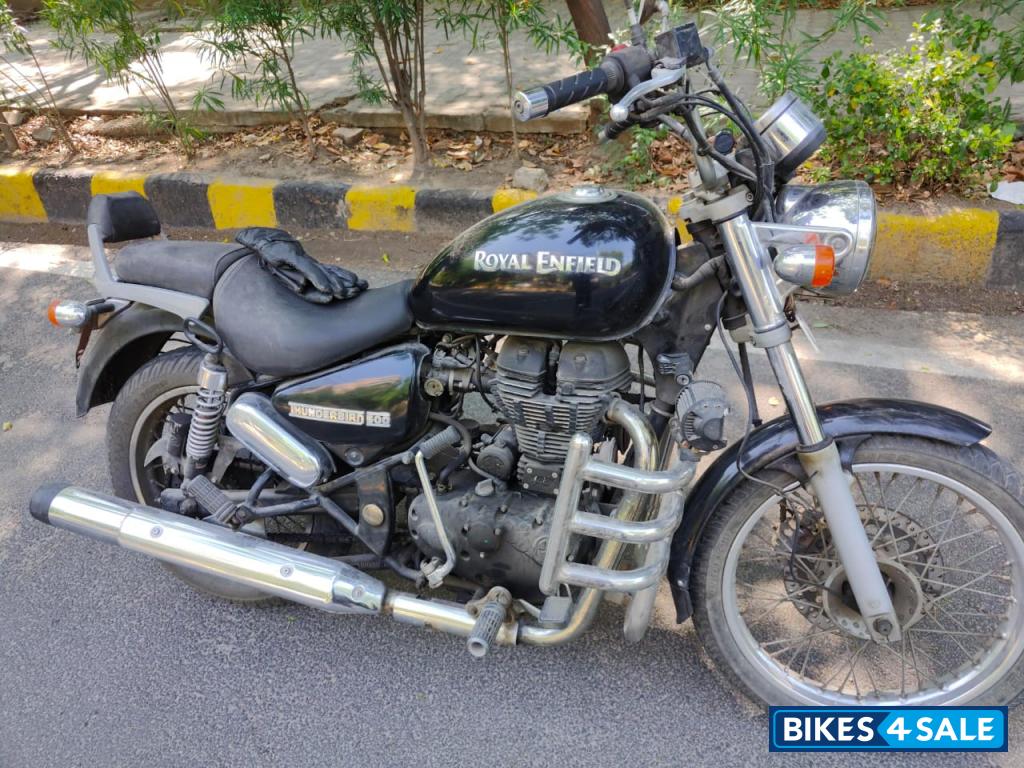Black Royal Enfield Thunderbird 500