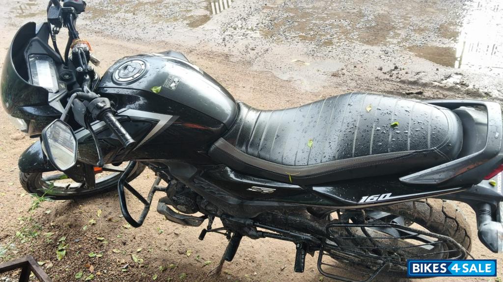 Pearl Igneous Black Honda SP160
