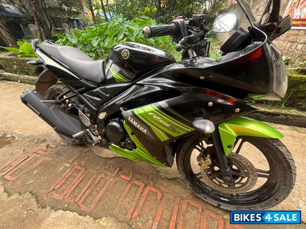 Black & Green Yamaha YZF R15 S Black & Green Yamaha YZF R15 S