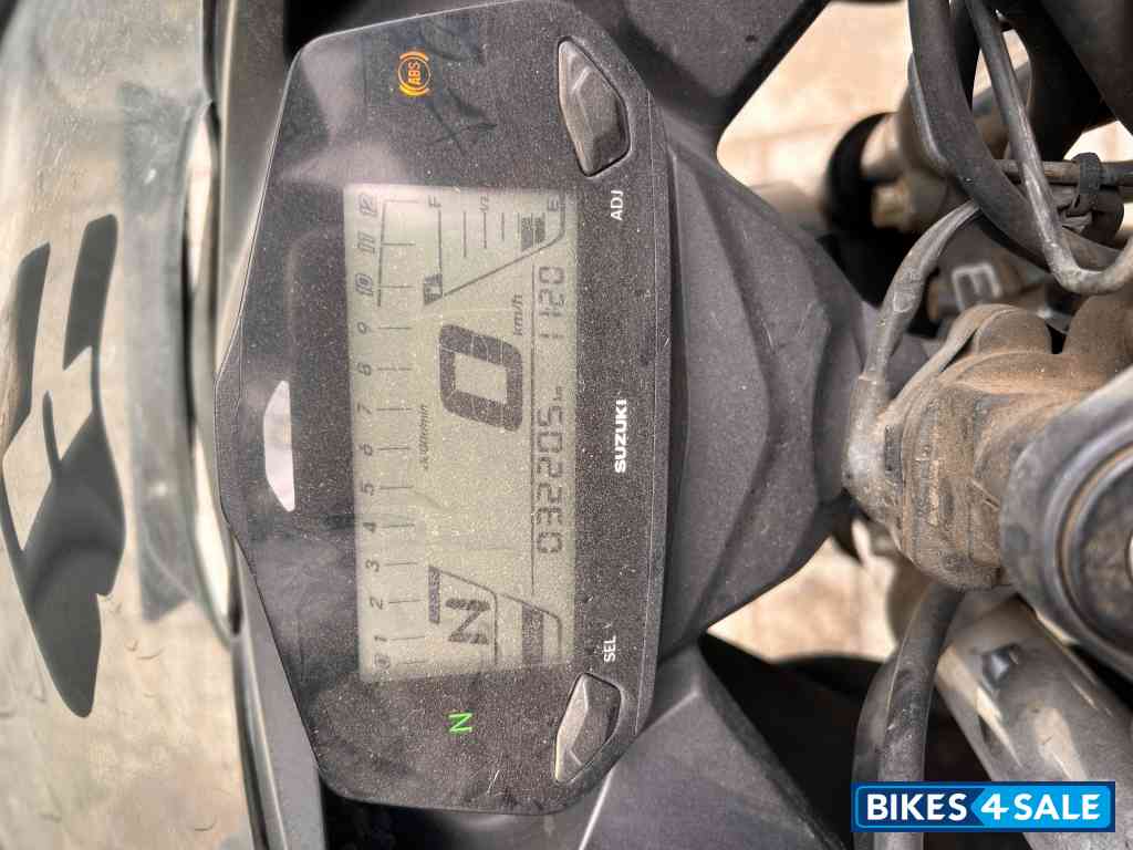 Suzuki Gixxer SF