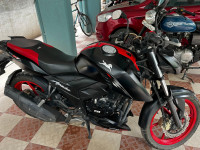 Matte Black TVS Apache RTR 160 4V Special Edition