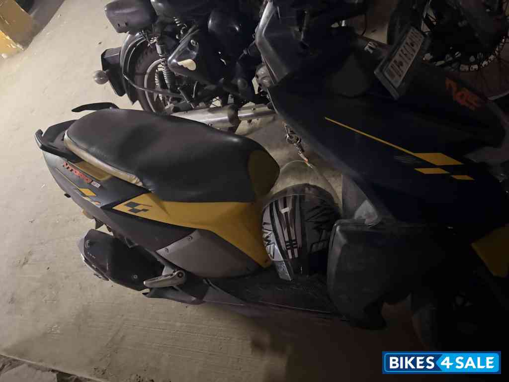 Yellow Black TVS NTORQ 125 Race Edition BS6