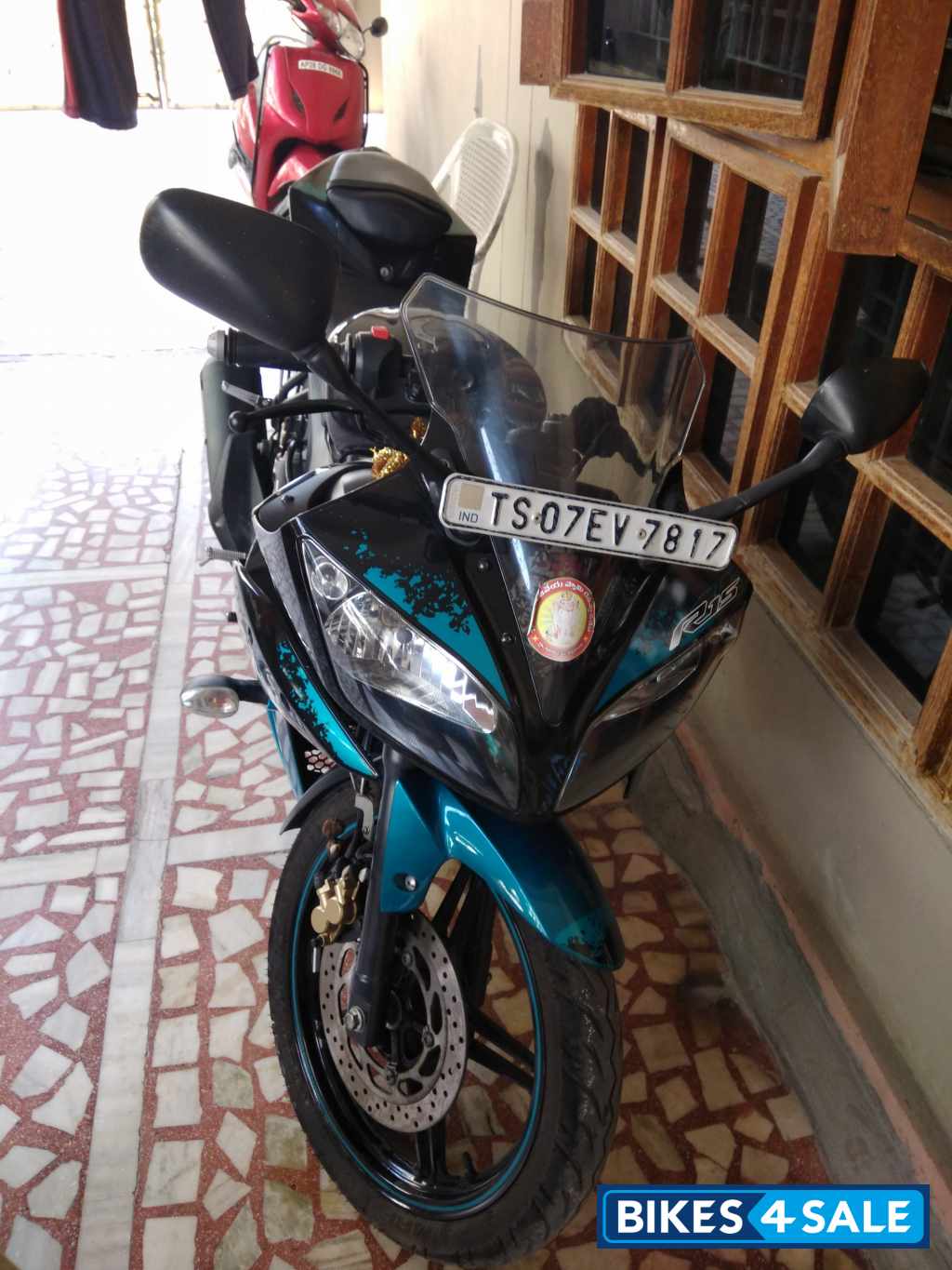 Yamaha YZF R15 V2