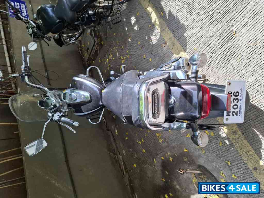 Bajaj Avenger Cruise 220 Bajaj Avenger Cruise 220