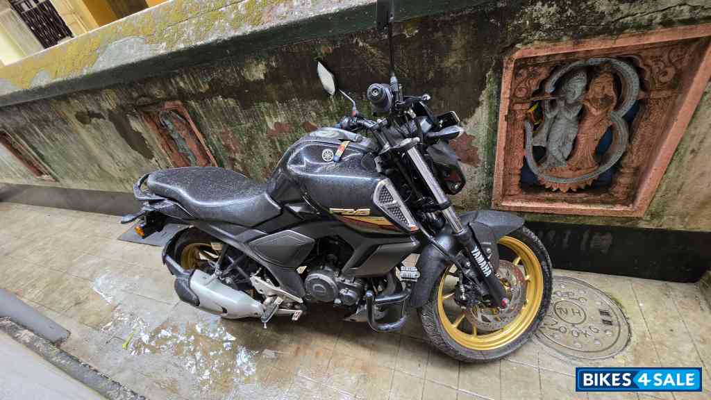 Metallic Black Yamaha FZ-S FI V3