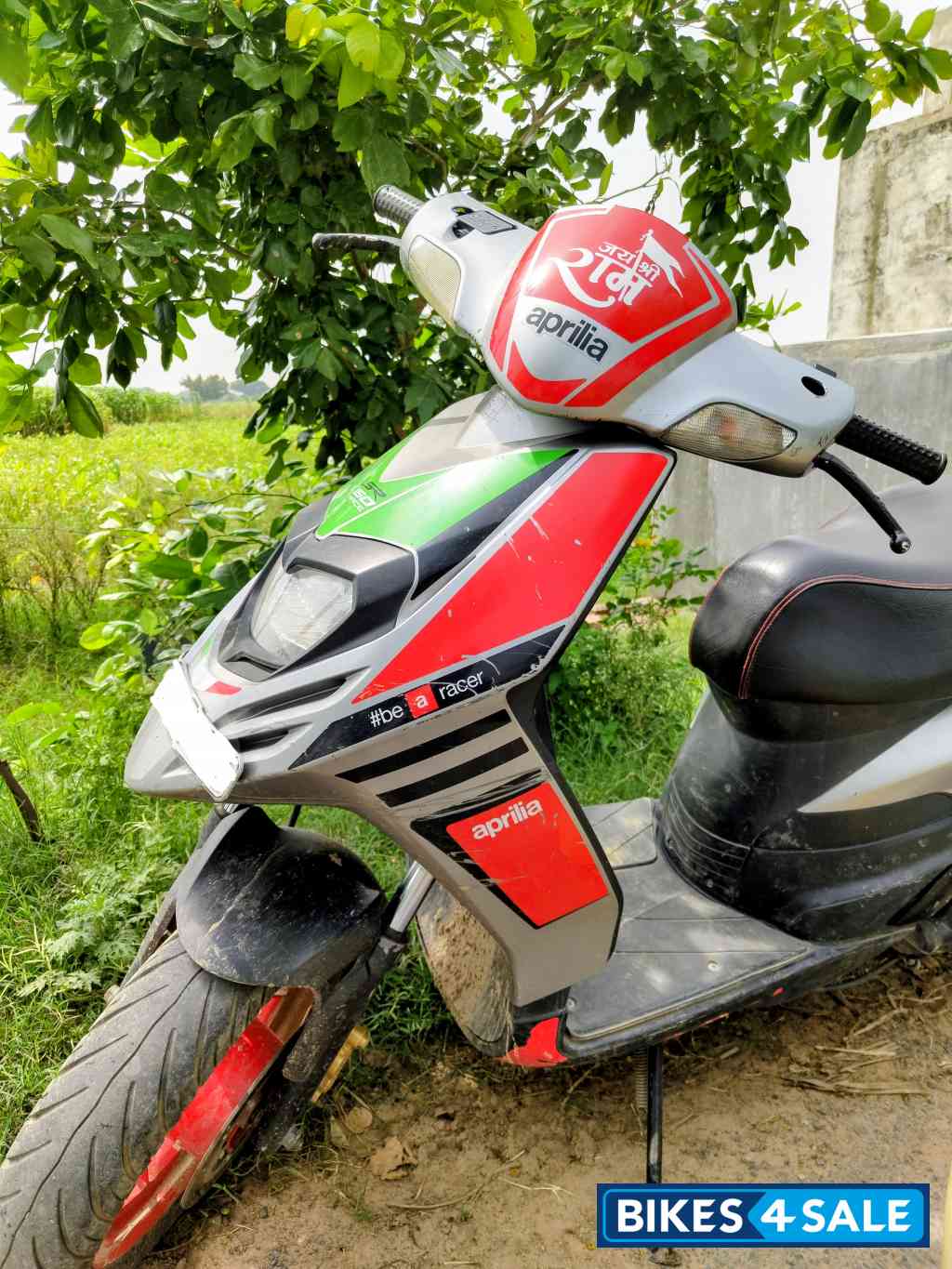 Aprilia SR 150 Race