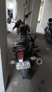 Bajaj V15