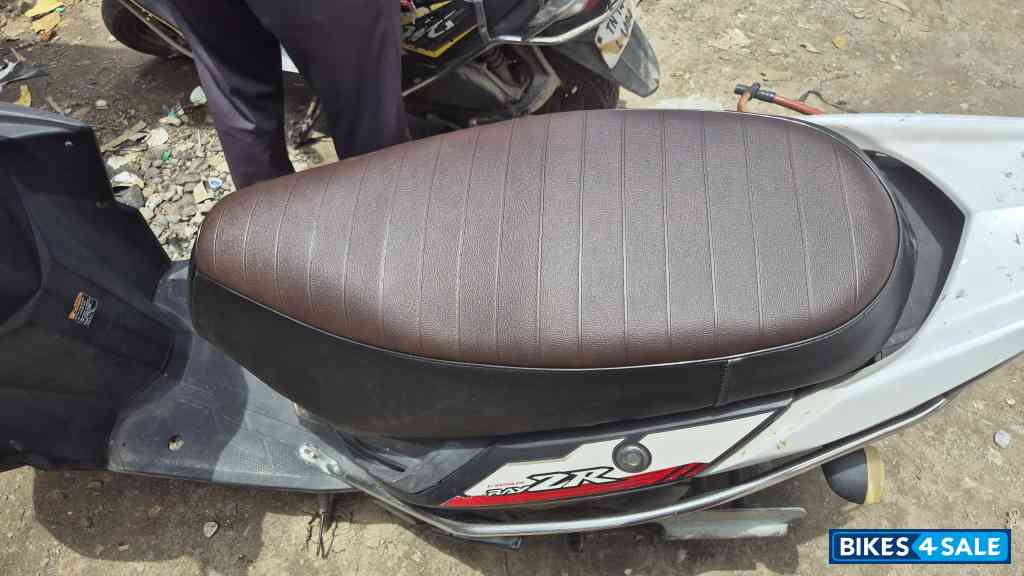 Yamaha Cygnus Ray ZR