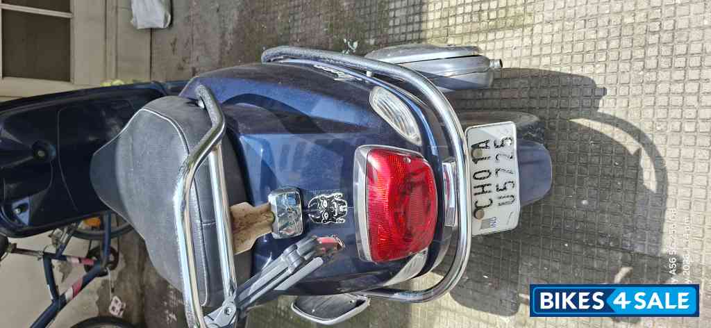 Vespa LX 125