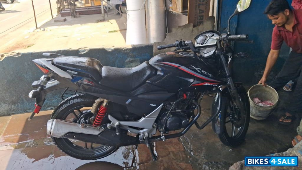 Black Hero Xtreme Sports