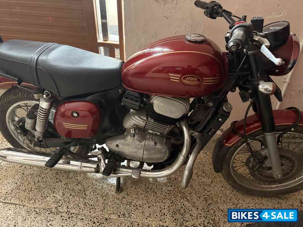 Red Jawa forty two