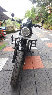Royal Enfield Meteor 350 Fireball 2025