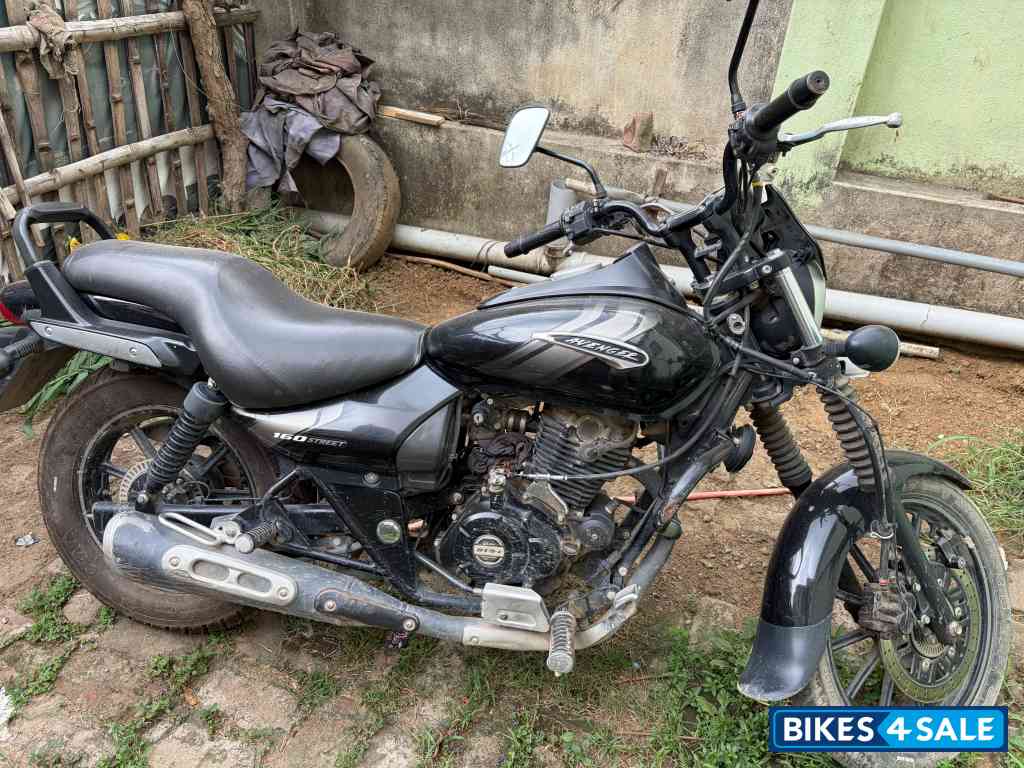 Bajaj Avenger Street 160