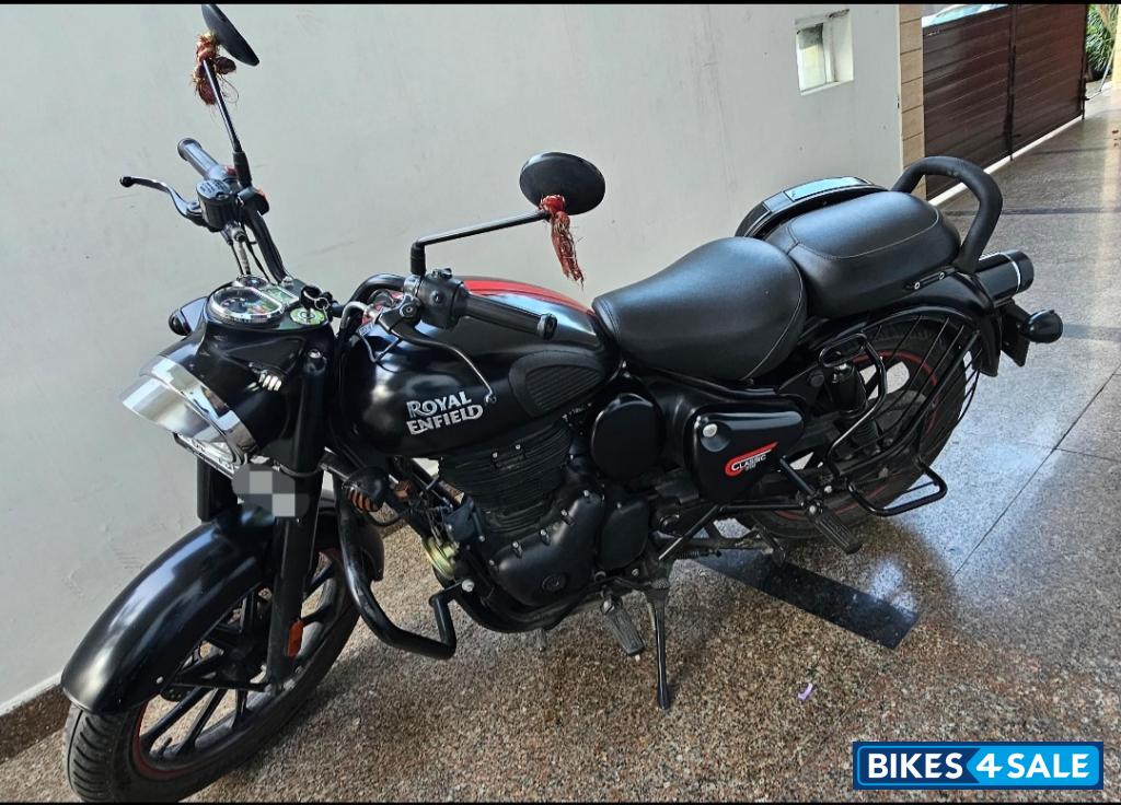 Royal Enfield Classic 350 Royal Enfield Classic 350