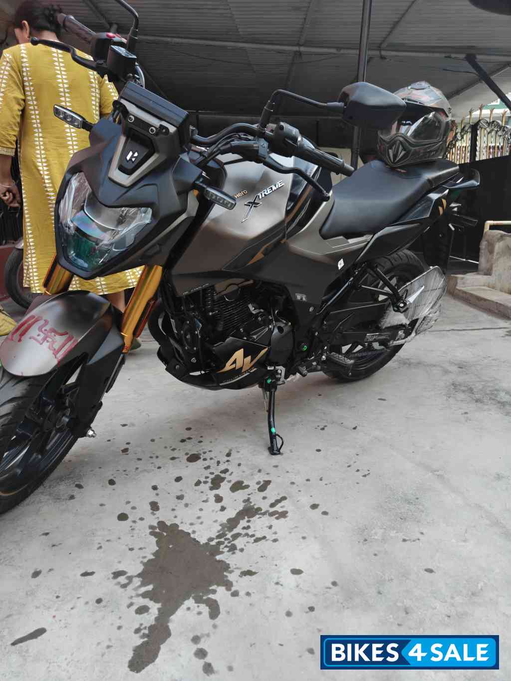 Hero Xtreme 160R 4V Combat Edition Hero Xtreme 160R 4V Combat Edition