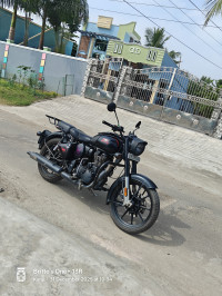 Royal Enfield Classic Stealth Black 2020 Model