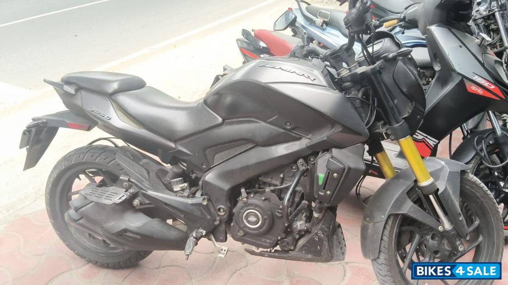 Balck Bajaj Dominar 250 Balck Bajaj Dominar 250