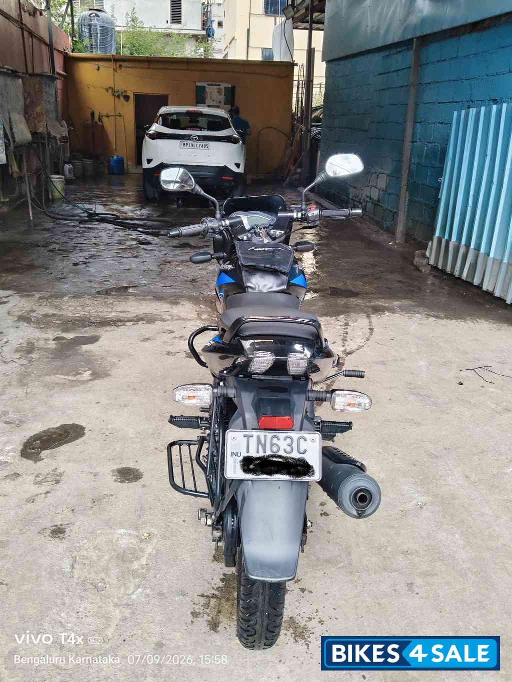 Blue Black Bajaj Pulsar 150 BS6 Blue Black Bajaj Pulsar 150 BS6