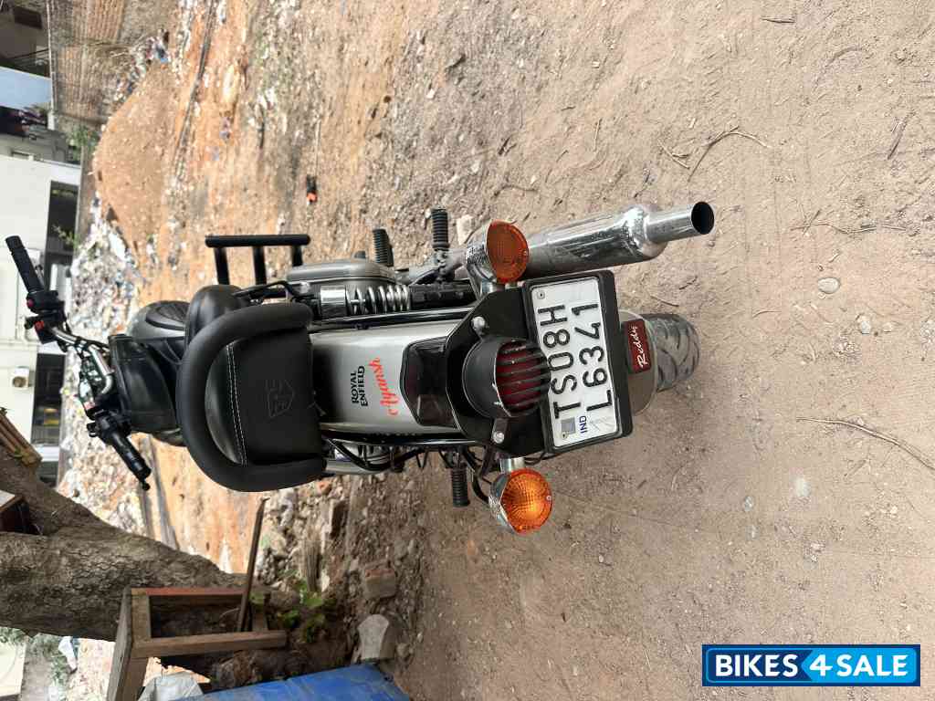 Royal Enfield Classic Gunmetal Grey Royal Enfield Classic Gunmetal Grey