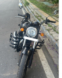 Matt Black Royal Enfield Meteor 350 Stellar