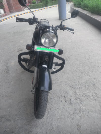 Black Royal Enfield Classic Stealth Black
