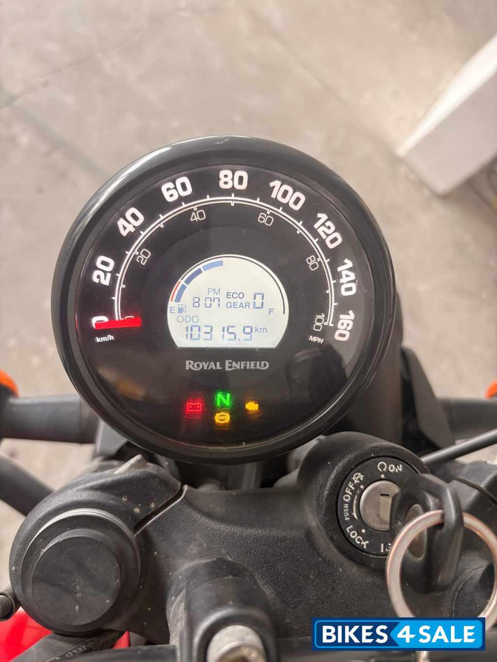 Red Royal Enfield Hunter 350 Metro