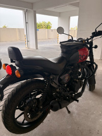 Red Royal Enfield Hunter 350 Metro