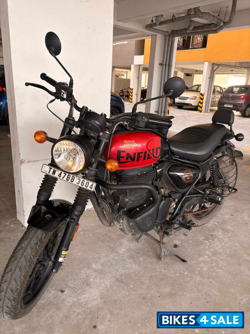 Red Royal Enfield Hunter 350 Metro
