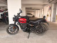 Red Royal Enfield Hunter 350 Metro