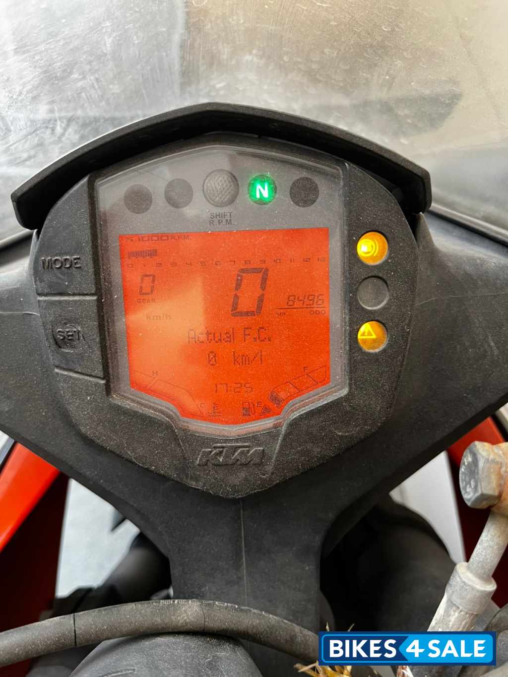 Orange KTM RC 390