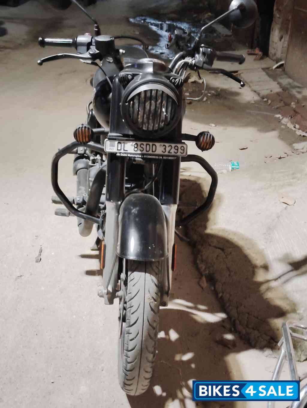 Jet Black Royal Enfield Classic 350 Dual Channel BS6