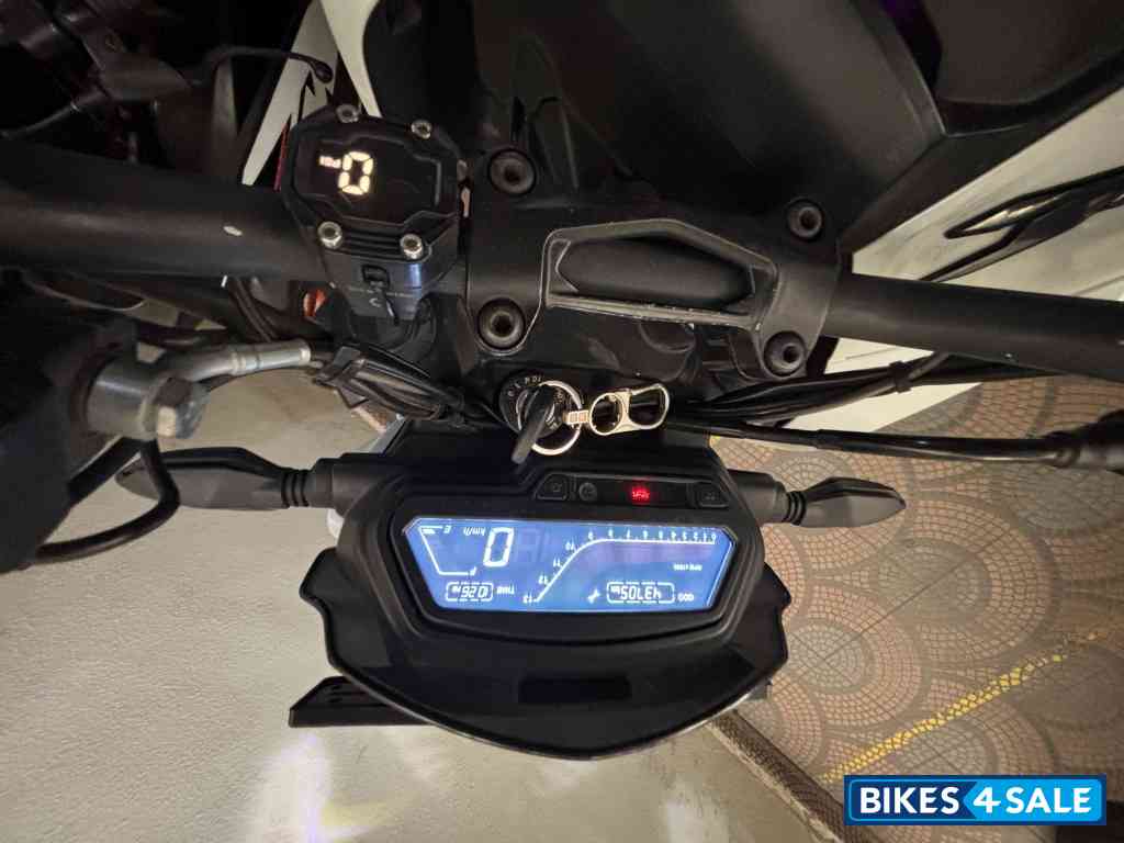 Bajaj Dominar 400 Disc