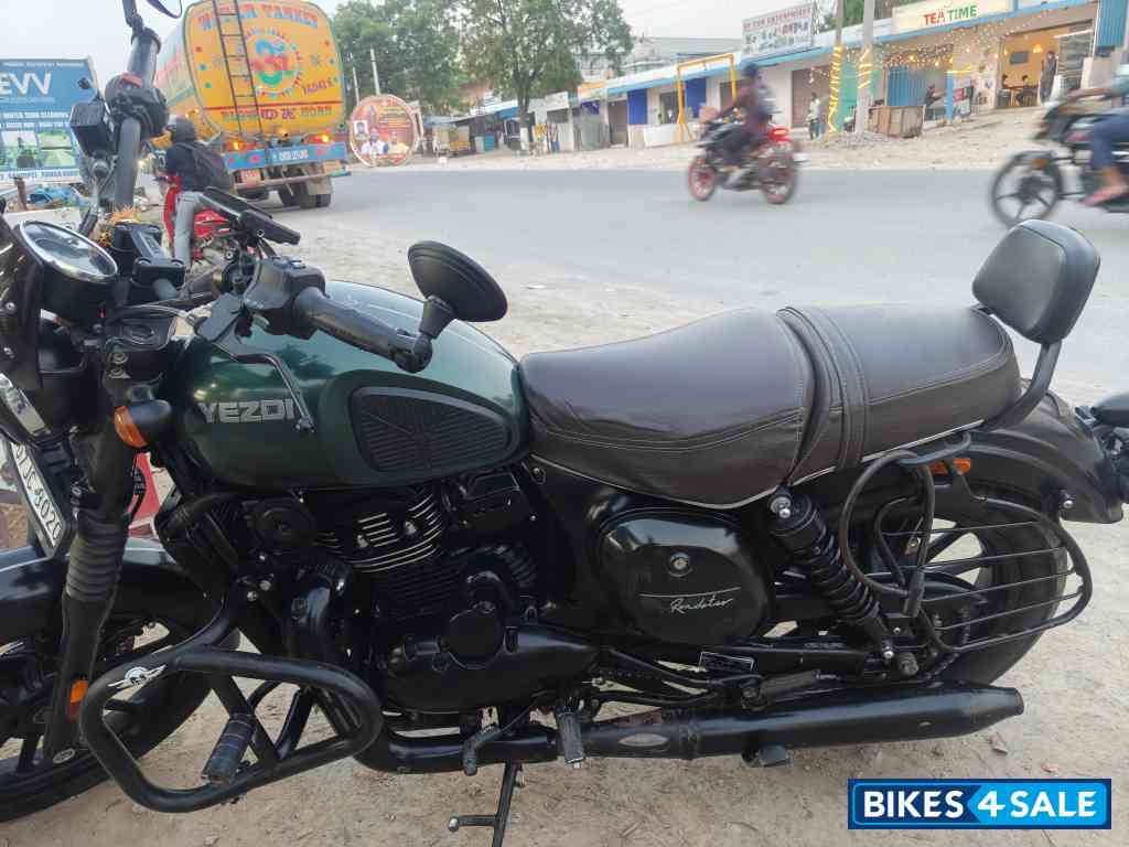 Military Green Yezdi Roadster Dark Military Green Yezdi Roadster Dark