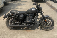 Yezdi Roadster Dual Tone 2022 Model