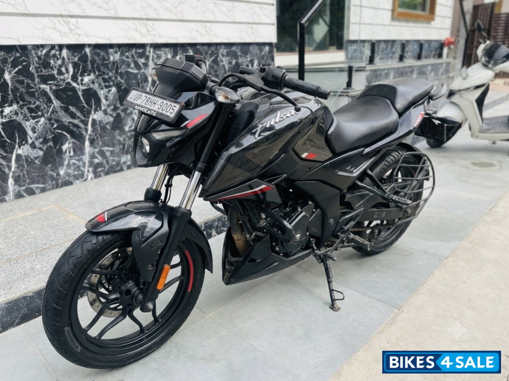 Bajaj Pulsar N160 Dual Channel ABS