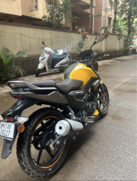 Yellow TVS Raider Split Seat