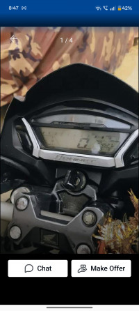 Gray Honda CB Hornet 160R