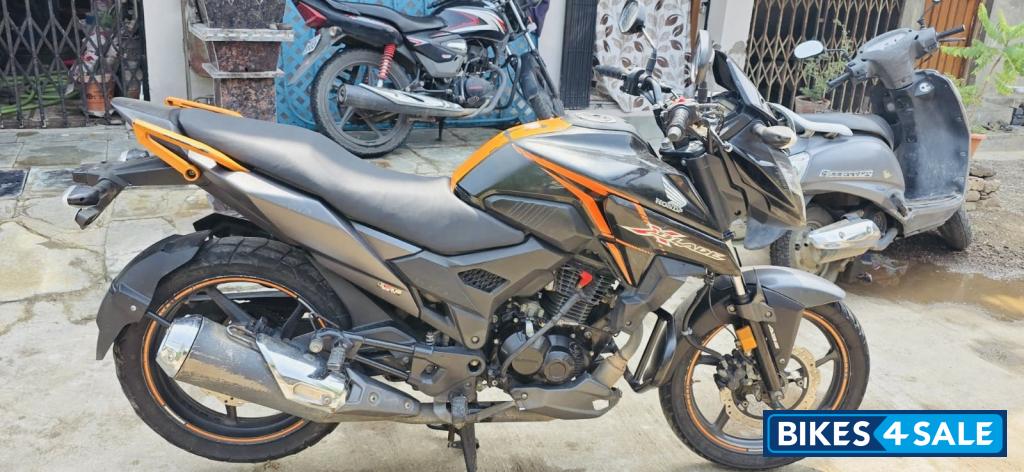 Honda XBlade BS6 Honda XBlade BS6