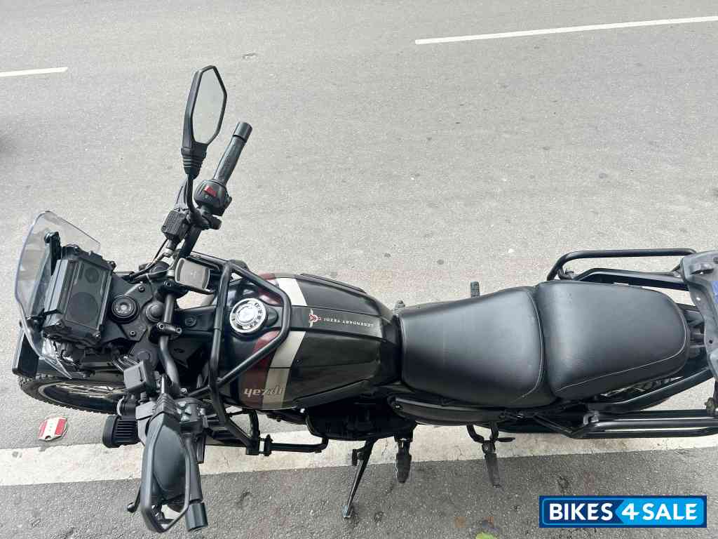Mambo Black Yezdi Adventure Single Headlight Mambo Black Yezdi Adventure Single Headlight
