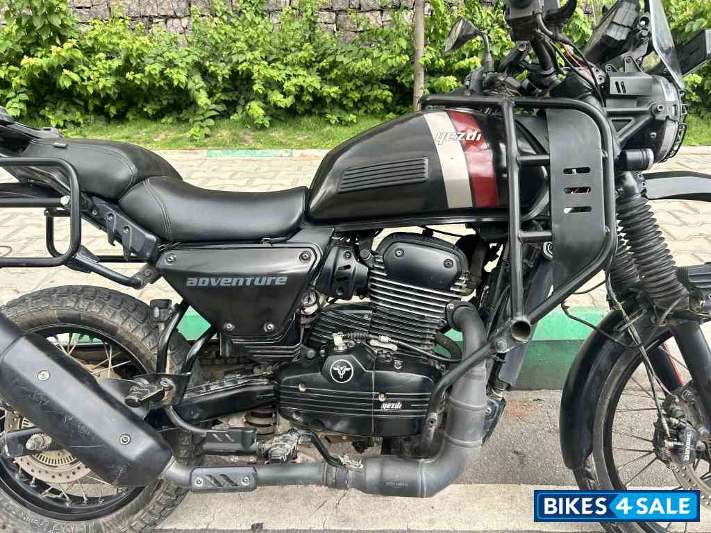 Mambo Black Yezdi Adventure Single Headlight Mambo Black Yezdi Adventure Single Headlight