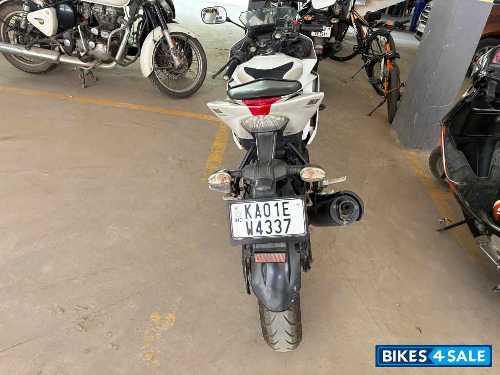 Yamaha YZF R15 V2 Yamaha YZF R15 V2